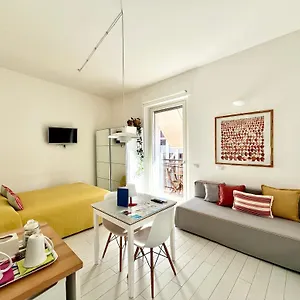 Couette-café Tigelliotre, Cagliari
